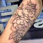 Фото пример рисунка тату цветок пион 16,10,2021 - №0009 - peony tattoo - tatufoto.com