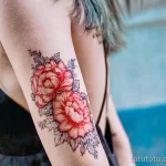Фото пример рисунка тату цветок пион 16,10,2021 - №0048 - peony tattoo - tatufoto.com