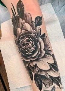 Фото пример рисунка тату цветок пион 16,10,2021 - №0187 - peony tattoo - tatufoto.com