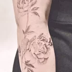 Фото пример рисунка тату цветок пион 16,10,2021 - №0206 - peony tattoo - tatufoto.com