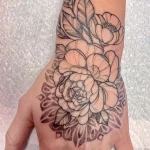 Фото пример рисунка тату цветок пион 16,10,2021 - №0263 - peony tattoo - tatufoto.com