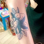 Фото пример рисунка тату цветок пион 16,10,2021 - №0587 - peony tattoo - tatufoto.com