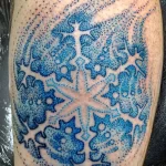 Фото тату снежинка 30,11,2021 - №0010 - snowflake tattoo - tatufoto.com