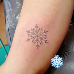 Фото тату снежинка 30,11,2021 - №0028 - snowflake tattoo - tatufoto.com