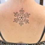 Фото тату снежинка 30,11,2021 - №0094 - snowflake tattoo - tatufoto.com