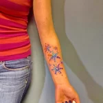 Фото тату снежинка 30,11,2021 - №0100 - snowflake tattoo - tatufoto.com