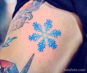 Фото тату снежинка 30,11,2021 - №0142 - snowflake tattoo - tatufoto.com