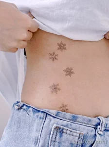 Фото тату снежинка 30,11,2021 - №0146 - snowflake tattoo - tatufoto.com