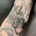 Фото тату снежинка 30,11,2021 - №0162 - snowflake tattoo - tatufoto.com