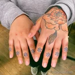 Фото тату снежинка 30,11,2021 - №0170 - snowflake tattoo - tatufoto.com