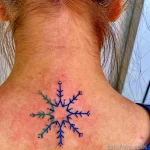 Фото тату снежинка 30,11,2021 - №0171 - snowflake tattoo - tatufoto.com