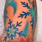 Фото тату снежинка 30,11,2021 - №0207 - snowflake tattoo - tatufoto.com