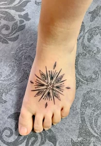 Фото тату снежинка 30,11,2021 - №0217 - snowflake tattoo - tatufoto.com
