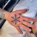 Фото тату снежинка 30,11,2021 - №0262 - snowflake tattoo - tatufoto.com