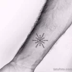 Фото тату снежинка 30,11,2021 - №0269 - snowflake tattoo - tatufoto.com