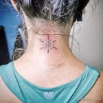 Фото тату снежинка 30,11,2021 - №0272 - snowflake tattoo - tatufoto.com