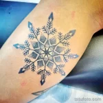 Фото тату снежинка 30,11,2021 - №0284 - snowflake tattoo - tatufoto.com