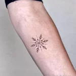 Фото тату снежинка 30,11,2021 - №0295 - snowflake tattoo - tatufoto.com
