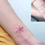 Фото тату снежинка 30,11,2021 - №0302 - snowflake tattoo - tatufoto.com