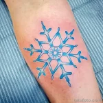 Фото тату снежинка 30,11,2021 - №0380 - snowflake tattoo - tatufoto.com