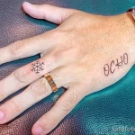 Фото тату снежинка 30,11,2021 - №0384 - snowflake tattoo - tatufoto.com