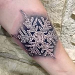 Фото тату снежинка 30,11,2021 - №0421 - snowflake tattoo - tatufoto.com