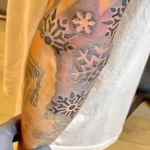 Фото тату снежинка 30,11,2021 - №0422 - snowflake tattoo - tatufoto.com