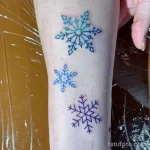 Фото тату снежинка 30,11,2021 - №0430 - snowflake tattoo - tatufoto.com