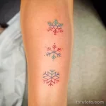 Фото тату снежинка 30,11,2021 - №0431 - snowflake tattoo - tatufoto.com