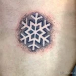 Фото тату снежинка 30,11,2021 - №0443 - snowflake tattoo - tatufoto.com