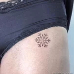 Фото тату снежинка 30,11,2021 - №0470 - snowflake tattoo - tatufoto.com