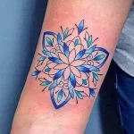 Фото тату снежинка 30,11,2021 - №0481 - snowflake tattoo - tatufoto.com