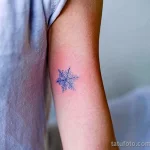 Фото тату снежинка 30,11,2021 - №0488 - snowflake tattoo - tatufoto.com
