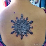 Фото тату снежинка 30,11,2021 - №0505 - snowflake tattoo - tatufoto.com