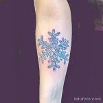 Фото тату снежинка 30,11,2021 - №0526 - snowflake tattoo - tatufoto.com