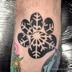 Фото тату снежинка 30,11,2021 - №0532 - snowflake tattoo - tatufoto.com