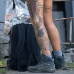 Молодая туристка с огромным количеством тату на теле 6 - Уличная тату (street tattoo) № 16– tatufoto.com 28082021№0291