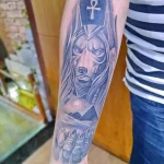 Пример рисунка тату с Богом Анубисом 30.12.2021 №0486 - tattoo anubis - tatufoto.com