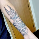 Пример рисунка тату с Богом Анубисом 30.12.2021 №1203 - tattoo anubis - tatufoto.com