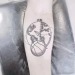 Фото баскетбольного рисунка тату 20.12.2021 №1813 - basketball tattoo - tatufoto.com