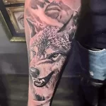 Фото пример рисунка тату с волком 16.12.2021 №0096 - Wolf tattoo - tatufoto.com