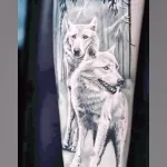 Фото пример рисунка тату с волком 16.12.2021 №0112 - Wolf tattoo - tatufoto.com