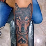 Фото пример рисунка тату с волком 16.12.2021 №0333 - Wolf tattoo - tatufoto.com