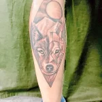 Фото пример рисунка тату с волком 16.12.2021 №0341 - Wolf tattoo - tatufoto.com