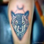 Фото пример рисунка тату с волком 16.12.2021 №0445 - Wolf tattoo - tatufoto.com