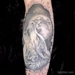 Фото рисунка тату волк белый 16.12.2021 №0010 - Wolf tattoo - tatufoto.com