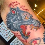 Фото рисунка тату волк мужская 16.12.2021 №0021 - Wolf tattoo - tatufoto.com