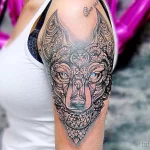 Фото рисунка тату волк на плече 16.12.2021 №0001 - Wolf tattoo - tatufoto.com