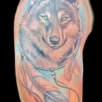 Фото рисунка тату волк на руке 16.12.2021 №0014 - Wolf tattoo - tatufoto.com