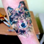 Фото рисунка тату волк на руке 16.12.2021 №0051 - Wolf tattoo - tatufoto.com